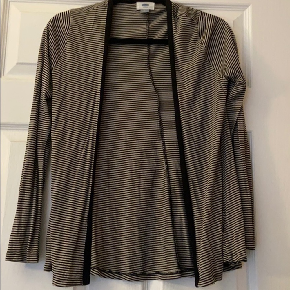 Old navy women’s cardigan size small